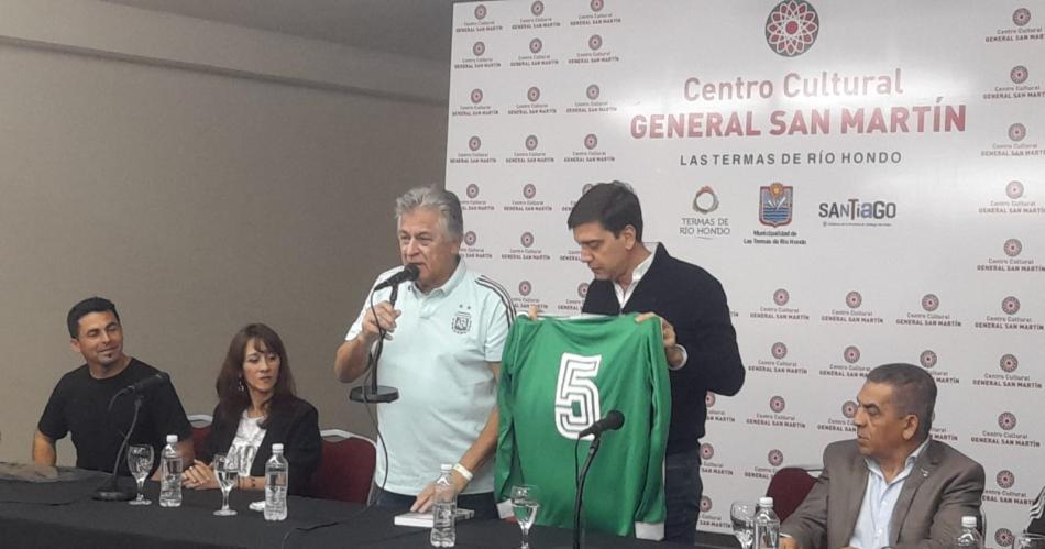 El Pato Fillol disfruta de su estadiacutea en Las Termas 