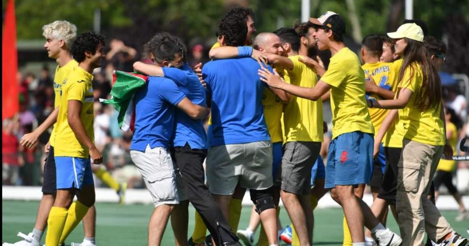 El santiaguentildeo Leandro Caacuterdenas se consagroacute campeoacuten en el hockey italiano