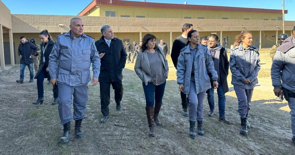 Bullrich en la caacutercel de Coronda- Es muy importante que Santa Fe tenga este complejo