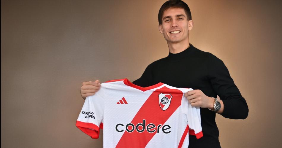 River presentoacute a su primer refuerzo- Federico Gattoni