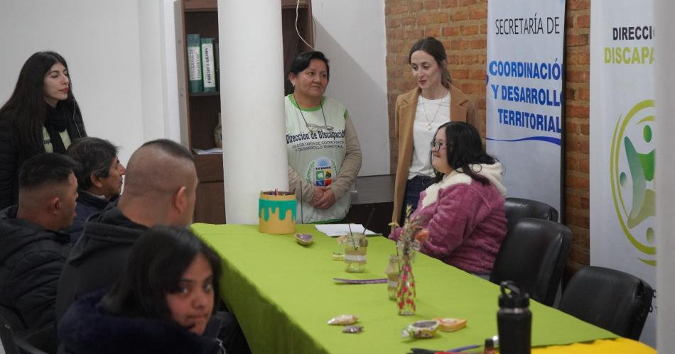 Comenzoacute el taller municipal para adultos mayores con discapacidad