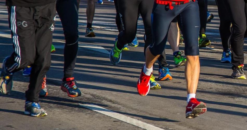 Resultados- maacutes de 1500 atletas engalanaron la maratoacuten La Ciudad Corre