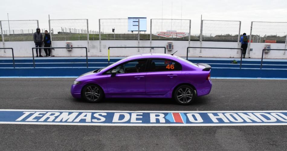 El Track Day de autos tuvo un gran fin de semana en Las Termas de Riacuteo Hondo