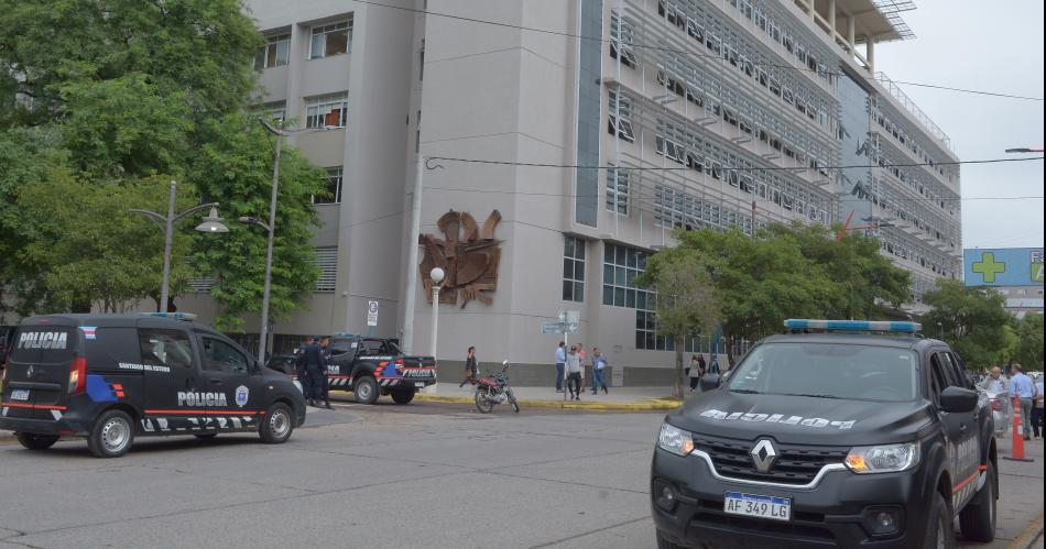 Condenaron a un meacutedico por manosear a un adolescente