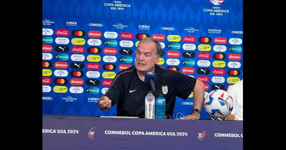 VIDEO Me canseacute- Bielsa explotoacute contra la organizacioacuten de la Copa Ameacuterica