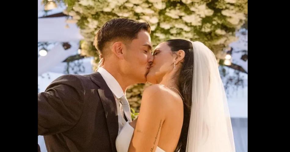 FOTOS En imaacutegenes el casamiento de Oriana Sabatini y Paulo Dybala