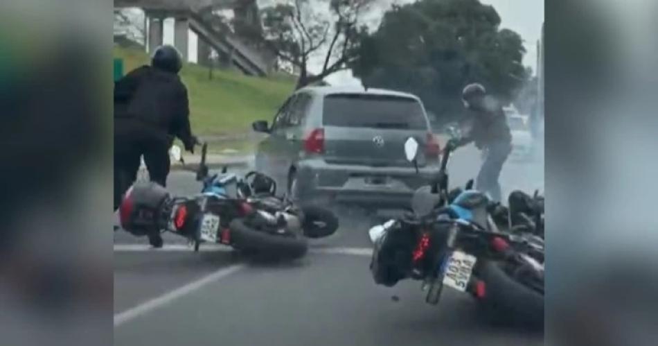 VIDEO Tiroteo y persecucioacuten de peliacutecula- ladrones se escaparon de cuatro policiacuteas