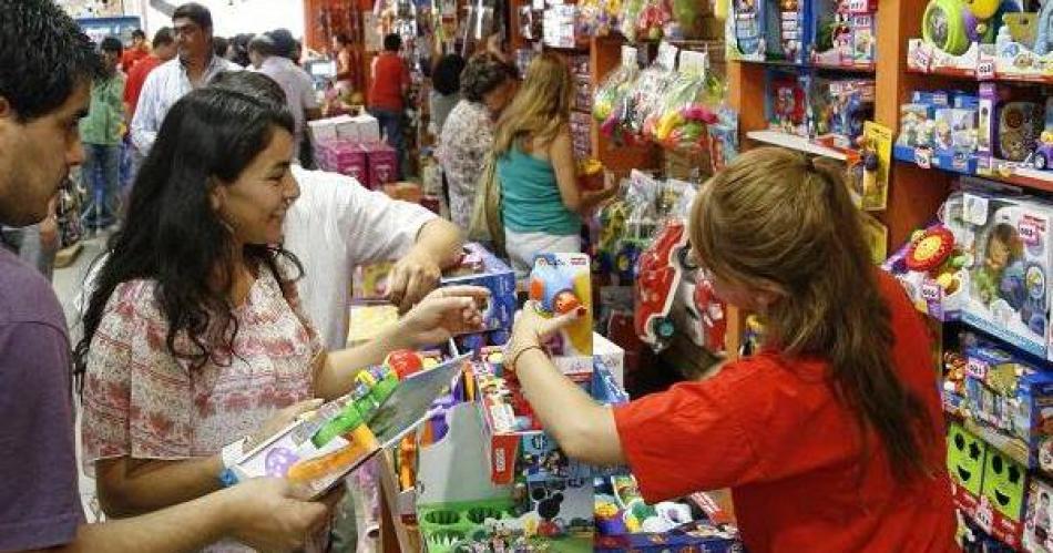 Maacutes del 70-en-porciento- de los trabajadores registrados pertenecen al sector de los servicios