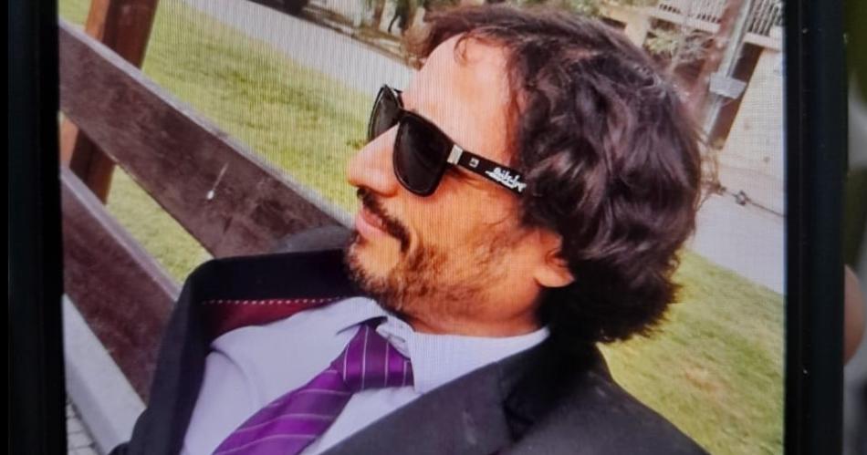 Esposa de exteacutecnico de Central Coacuterdoba denuncia a un fiscal