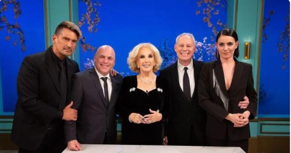 El periodista que dio a conocer la violencia de Fernaacutendez visitoacute el programa de Mirtha