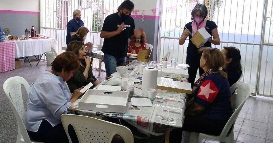 El arte de contener- ofrecen talleres a pacientes oncoloacutegicas para fortalecer defensas y bienestar