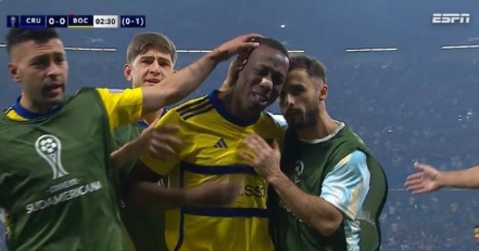 VIDEO Asiacute fue la jugada que terminoacute en expulsioacuten de Adviacutencula