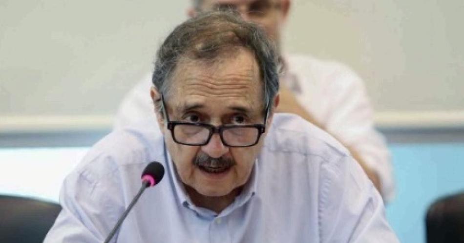 Ricardo Alfonsiacuten renuncioacute a la UCR y lanzoacute un espacio con miras al 2025