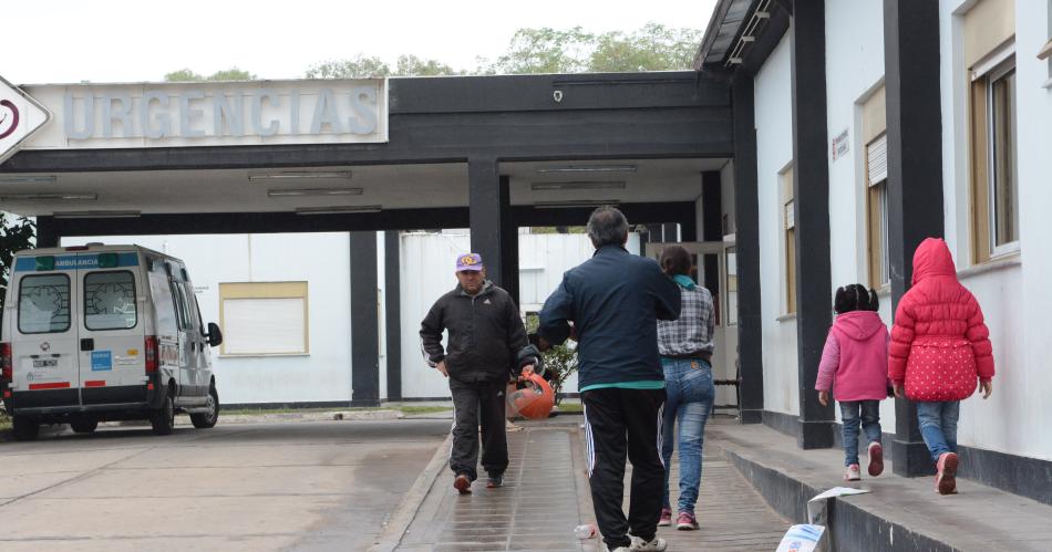 Una nintildea de 7 antildeos fue baleada en una de sus piernas por su hermano de 10
