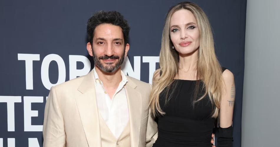 Angelina Jolie y Juan Minujiacuten comparten la alfombra roja en el Festival de Cine de Toronto