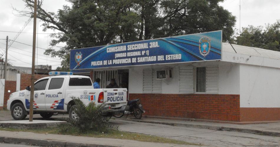 Fue atacada a palos por padres de nintildeo que peleoacute con su hijo