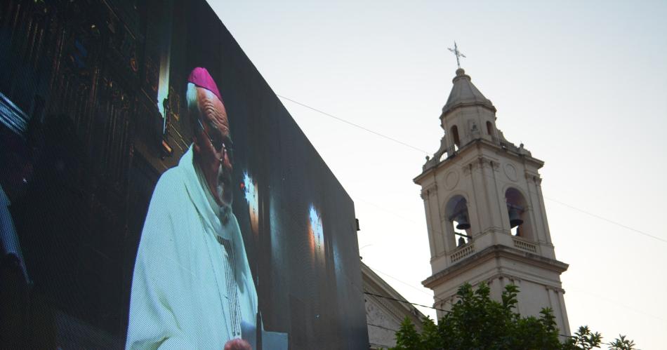 Mons Bokalic- Muy agradecidos con la transmisioacuten de Canal 7