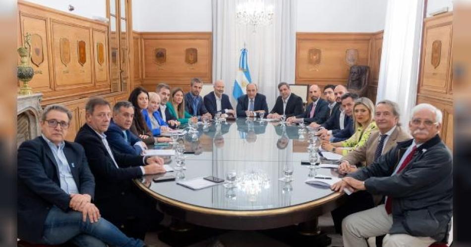 El Gobierno mantiene una reunioacuten con diputados para diagramar la estrategia parlamentaria