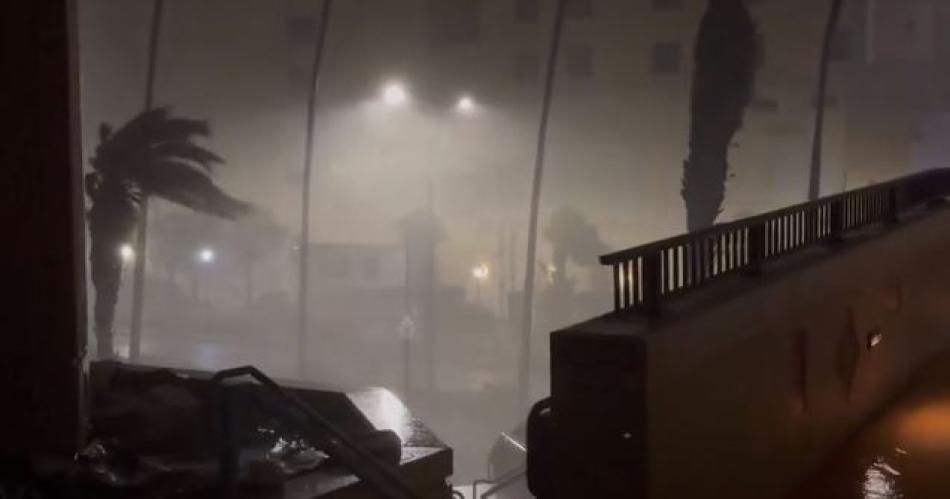 El huracaacuten Milton tocoacute tierra con vientos de casi 200 kiloacutemetros por hora