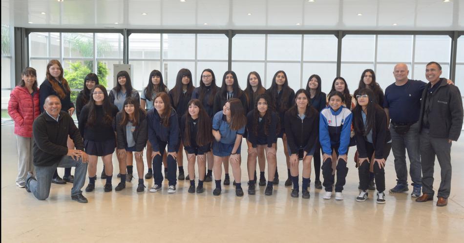 El Colegio Nacional vuelve a ser partiacutecipe del Maratoacuten de EL LIBERAL