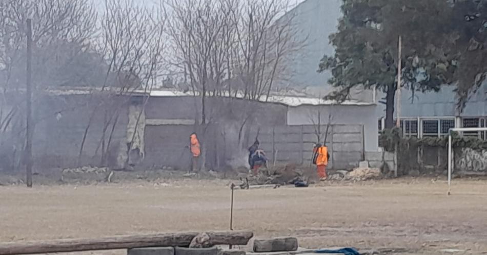 Allegados al Club Almirante Brown realizan mejoras edilicias 