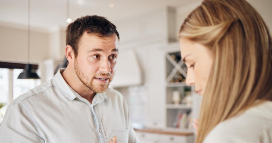 Parejas- iquestdeberiacuteas guardar pequentildeos secretos para ti