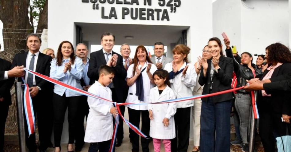 Zamora habilitaraacute hoy escuela y entregaraacute viviendas sociales