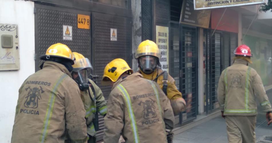 VIDEO Tras el incendio de un transformador en el Colegio San Joseacute se trabaja para normalizar la zona