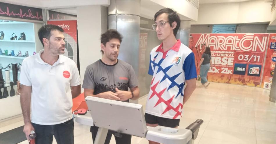 Atletas de todo el paiacutes vivieron una jornada especial en la previa del Maratoacuten de EL LIBERAL