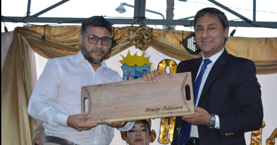 Llegan maacutes salutaciones de personalidades e instituciones de todo el paiacutes a EL LIBERAL