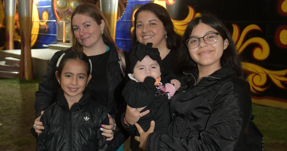 EL CIRCO RODAS DESLUMBRA A SANTIAGO