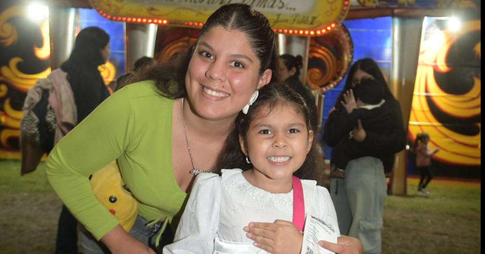 EL CIRCO RODAS DESLUMBRA A SANTIAGO