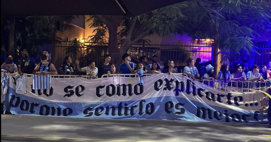 Locura por la Academia en Santiago