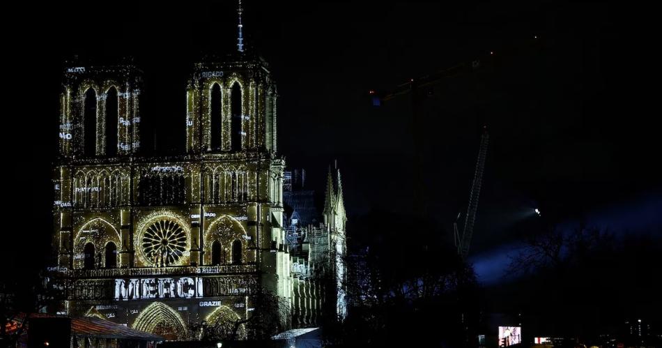 Notre Dame reabrioacute sus puertas tras devastador incendio de 2019