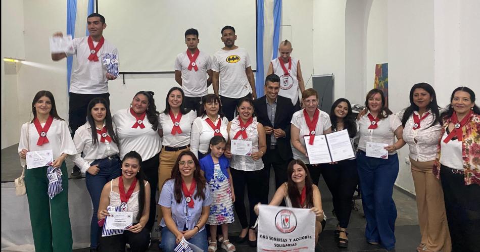 Distinguieron a voluntarios de Sonrisas y Acciones Solidarias