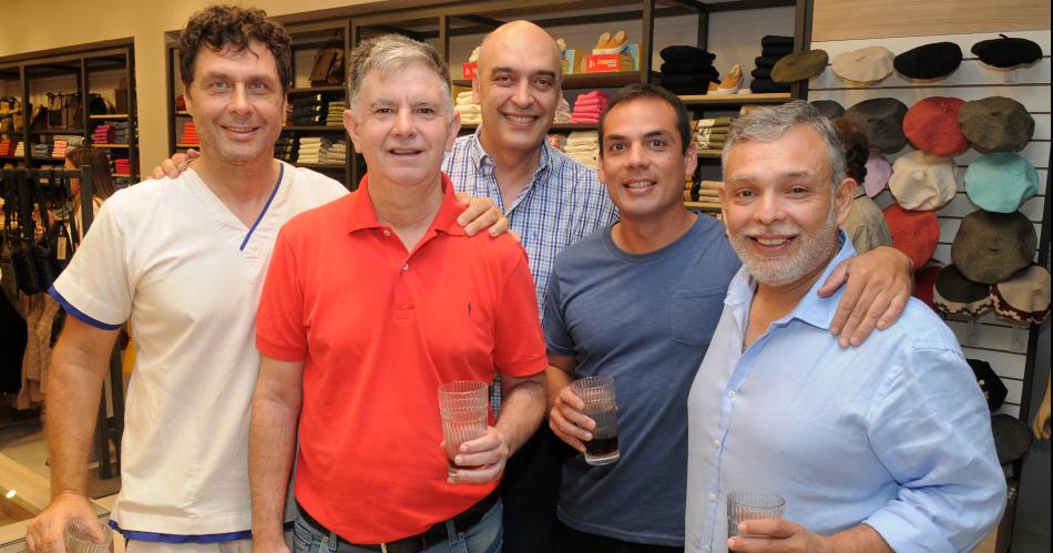 PAMPERO ABRIOacute SU NUEVO LOCAL