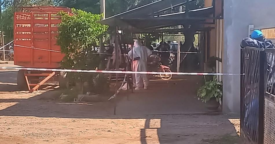 BALACERA- Los peritos trabajaron casi diez horas en la casa del B� Tri�ngulo Allí el policía hizo m�s de 20 disparos en los primeros minutos del viernes