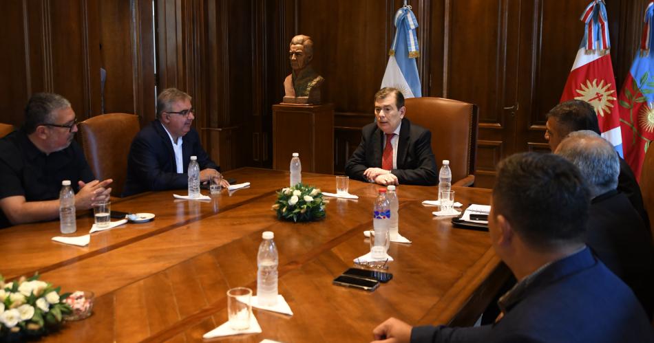 Zamora y Jalil solicitan a la Nacioacuten el inicio de la obra de la red de acueductos del Riacuteo Albigasta