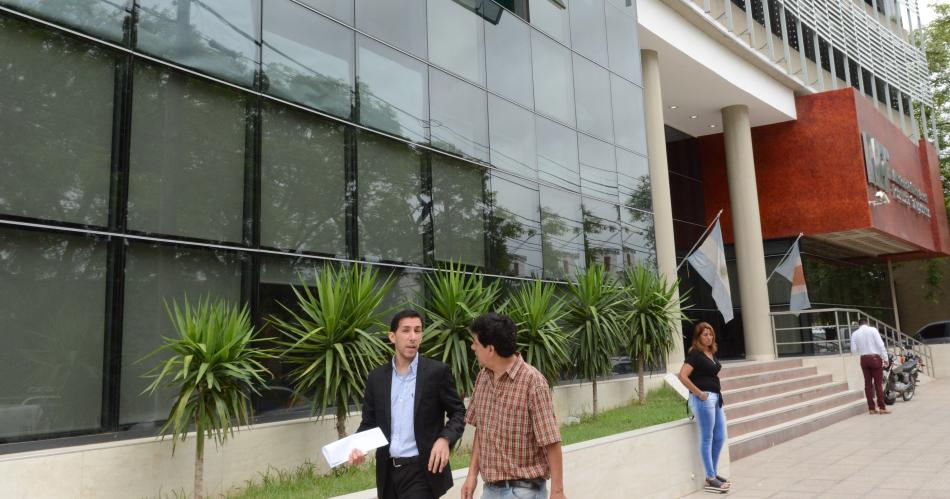 Manicurista denuncioacute que su socia le roboacute 250000 y materiales