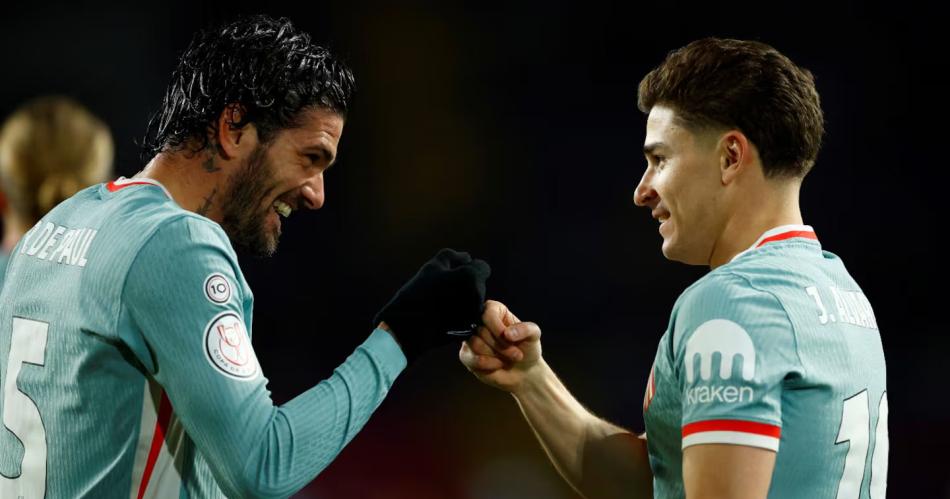 iexclEl partido del antildeo Barcelona y Atleacutetico de Madrid empataron en juego inolvidable