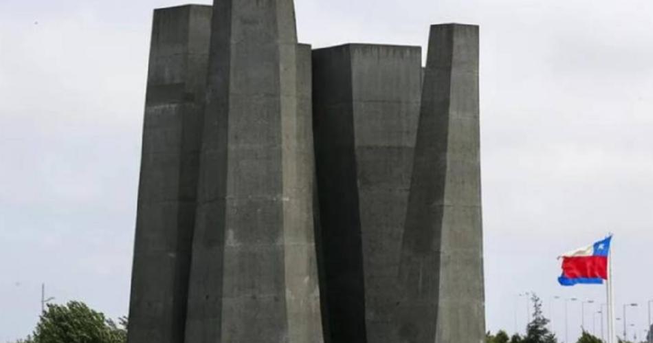 Con profundas reflexiones Chile conmemoroacute 15 antildeos del terremoto 88deg