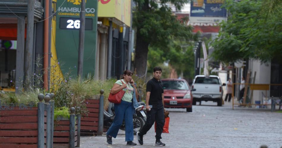 FOTOS  Tranquilidad y poca gente en el centro durante el feriado de Carnaval
