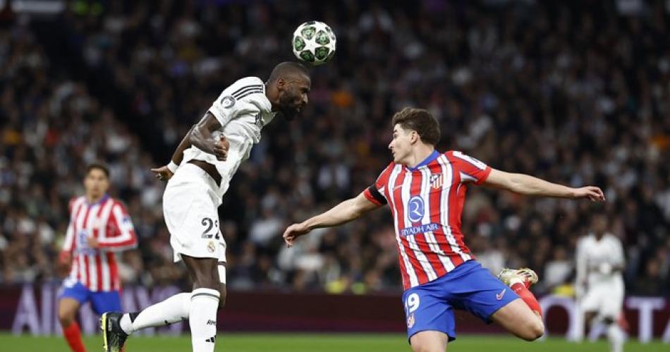 Real Madrid vencioacute a Atleacutetico Madrid en un claacutesico picante de Champions