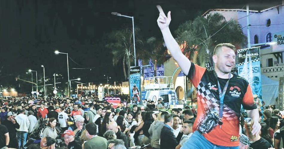 FOTOS La mejor movida se vive en los stands De El Liberal Canal 7 Diario Y Radio Panorama