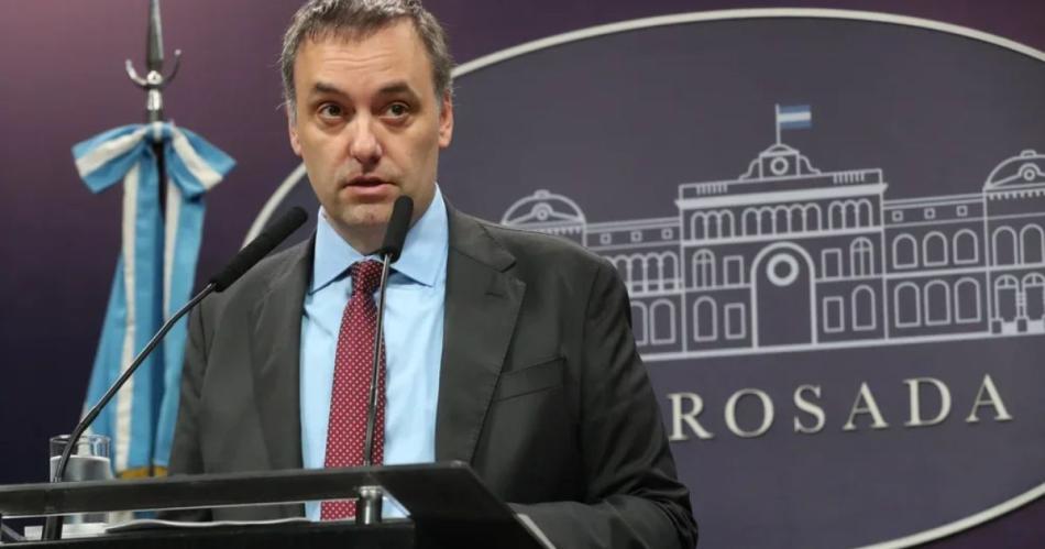 El Gobierno Nacional defendioacute el operativo de seguridad en la marcha de jubilados y se solidarizoacute con los agredidos