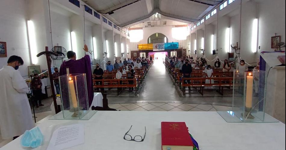 Ultiman detalles para la apertura de la Puerta Santa en la parroquia Cristo Rey