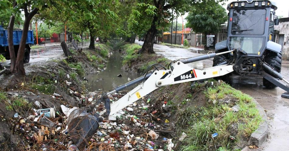 Operativo de limpieza de residuos en Capital