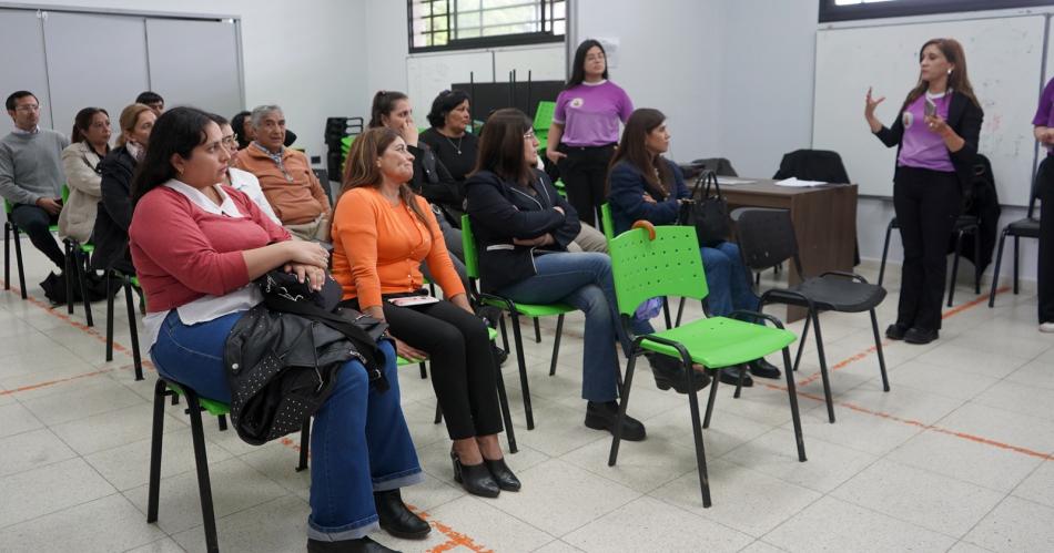 La Municipalidad capacitoacute sobre perspectiva de geacutenero en Rentas