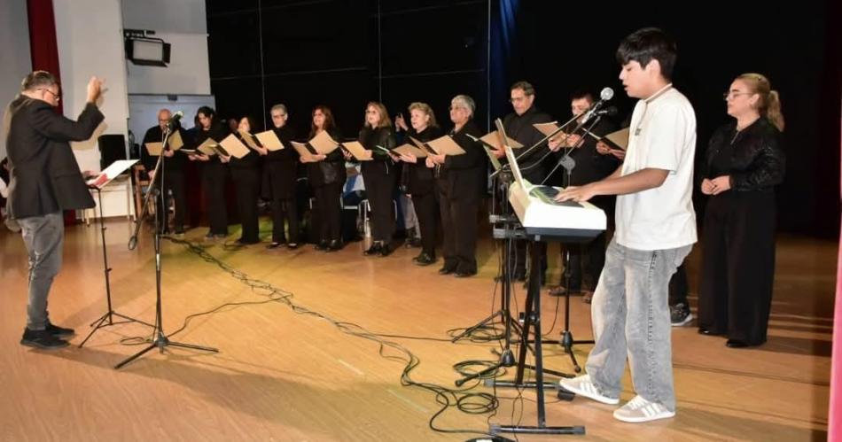 Se reflexionoacute en Friacuteas sobre el rol de la muacutesica durante la dictadura