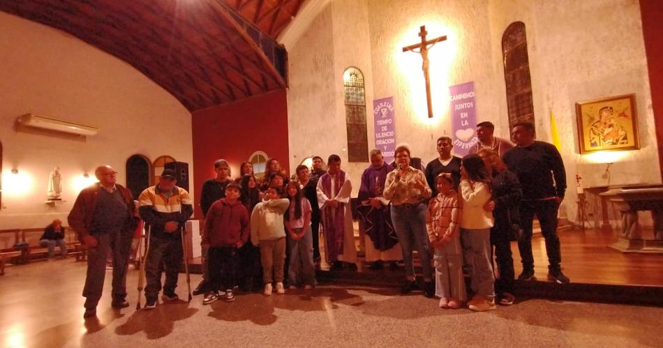 Se oficioacute una misa para recordar los 59 antildeos del Eacutexodo Riohondentildeo